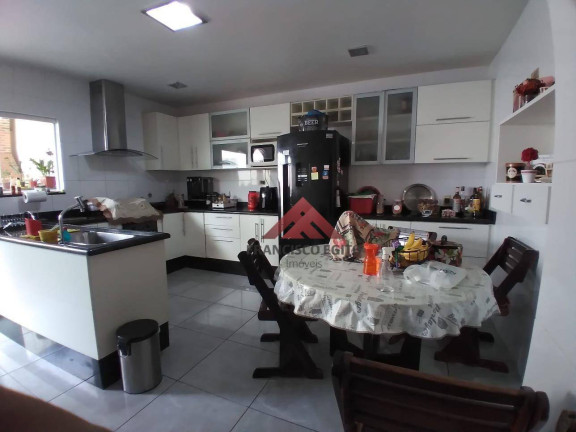 Imagem Casa com 4 Quartos à Venda, 180 m² em Brasilândia - São Gonçalo Imagem Casa com 4 Quartos à Venda, 180 m² em Brasilândia - São Gonçalo