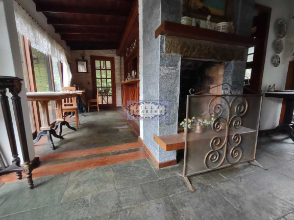 Imagem Imóvel com 3 Quartos à Venda, 233 m² em Parque Do Ingá - Teresópolis