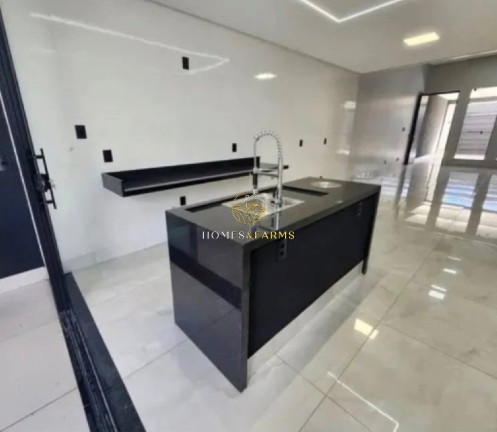 Casa com 3 Quartos à Venda, 160 m² em Jardim América - Goiânia