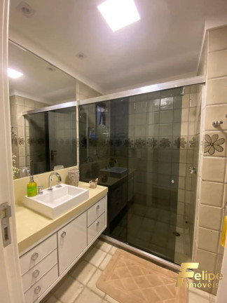 Imagem Imóvel com 5 Quartos à Venda, 248 m² em Centro - Guarapari Imagem Imóvel com 5 Quartos à Venda, 248 m² em Centro - Guarapari