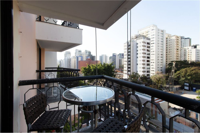 Imagem Apartamento com 3 Quartos à Venda, 95 m² em Moema - São Paulo