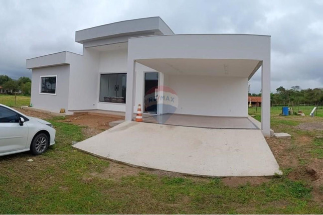 Casa de Condomínio com 3 Quartos à Venda, 240 m² em Centro - Maricá