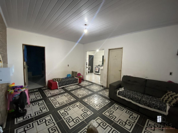 Casa com 2 Quartos à Venda, 128 m²