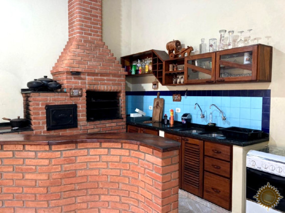 Imagem Casa com 6 Quartos à Venda, 375 m² em Centro - Ubatuba Imagem Casa com 6 Quartos à Venda, 375 m² em Centro - Ubatuba