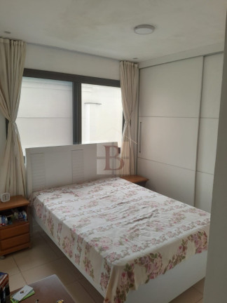 Imagem Imóvel com 2 Quartos à Venda, 60 m² em Centro - Niterói