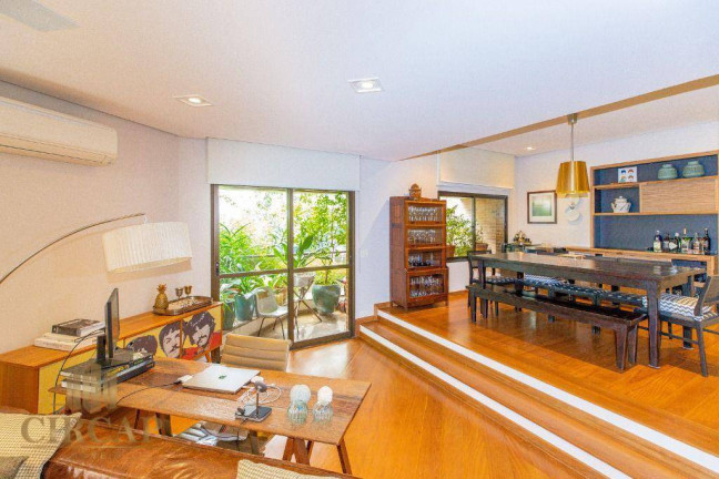 Apartamento com 3 Quartos à Venda, 218 m² em Itaim - São Paulo