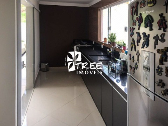 Imagem Casa com 7 Quartos à Venda, em Caputera - Arujá Imagem Casa com 7 Quartos à Venda, em Caputera - Arujá