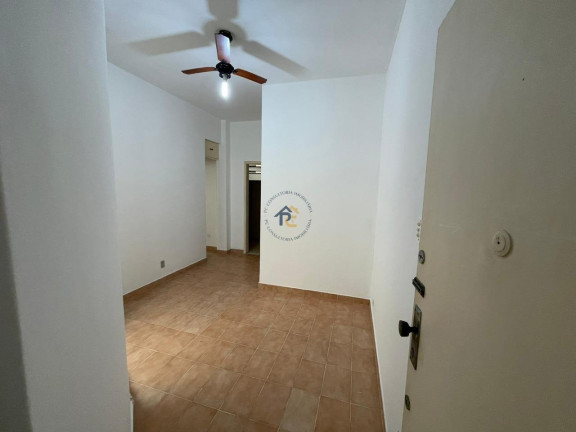 Imagem Apartamento com 1 Quarto à Venda, em Catete - Rio De Janeiro Imagem Apartamento com 1 Quarto à Venda, em Catete - Rio De Janeiro