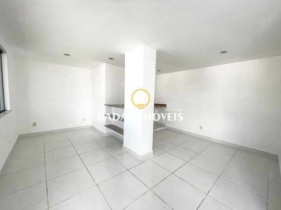 Imagem Cobertura com 4 Quartos à Venda, 180 m² em Algodoal - Cabo Frio