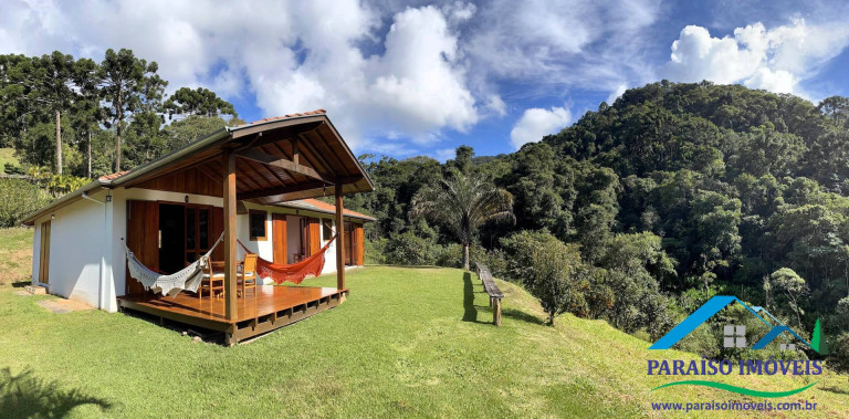 Imagem Casa com 3 Quartos à Venda, 40 m² em Centro - Gonçalves Imagem Casa com 3 Quartos à Venda, 40 m² em Centro - Gonçalves
