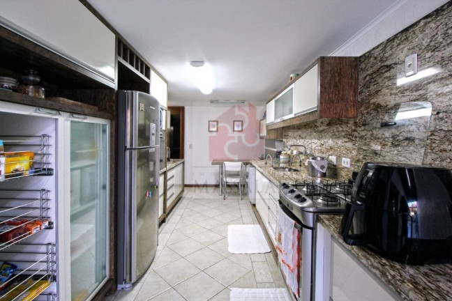 Imagem Casa com 4 Quartos à Venda, 300 m² em Aberta Dos Morros - Porto Alegre Imagem Casa com 4 Quartos à Venda, 300 m² em Aberta Dos Morros - Porto Alegre