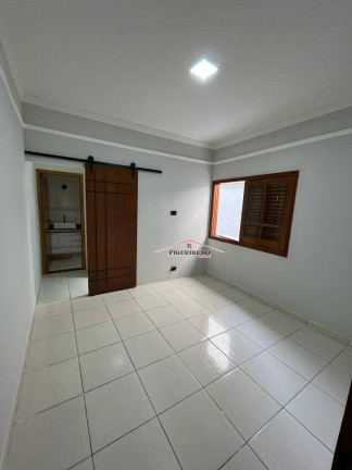 Imagem Casa com 3 Quartos à Venda, 123 m² em Maracanã - Praia Grande Imagem Casa com 3 Quartos à Venda, 123 m² em Maracanã - Praia Grande