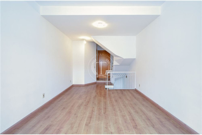Imagem Casa com 2 Quartos à Venda, 110 m² em Vila Antônio - São Paulo