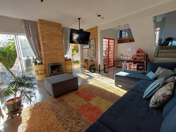 Sobrado com 3 Quartos à Venda, 280 m² em Centro - Guararema