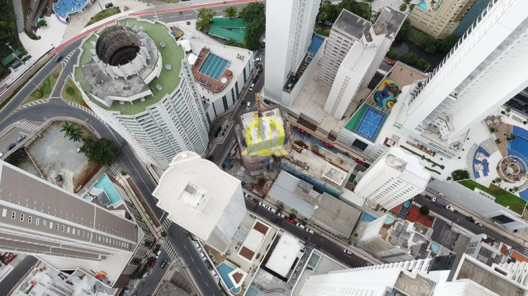 Imagem Apartamento com 4 Quartos à Venda, 160 m² em Pioneiros - Balneário Camboriú Imagem Apartamento com 4 Quartos à Venda, 160 m² em Pioneiros - Balneário Camboriú