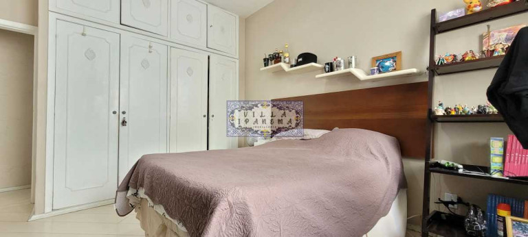 Imagem Apartamento com 4 Quartos à Venda, 240 m² em Ipanema - Rio De Janeiro Imagem Apartamento com 4 Quartos à Venda, 240 m² em Ipanema - Rio De Janeiro