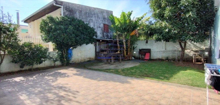 Imagem Casa com 2 Quartos à Venda, 117 m² em Cavalhada - Porto Alegre