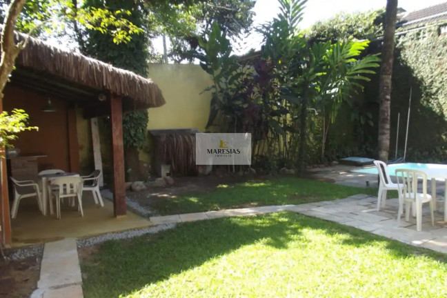 Imagem Casa com 5 Quartos à Venda, 250 m² em Camburi - São Sebastião