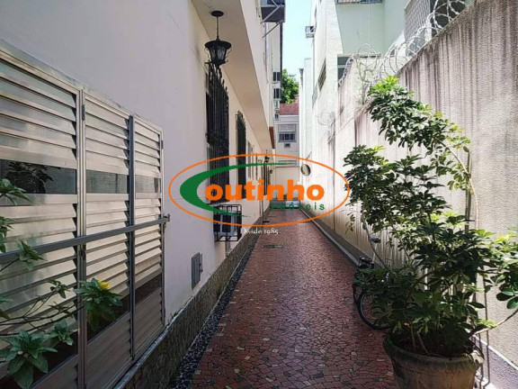 Imagem Apartamento com 3 Quartos à Venda, 110 m² em Grajaú - Rio De Janeiro Imagem Apartamento com 3 Quartos à Venda, 110 m² em Grajaú - Rio De Janeiro