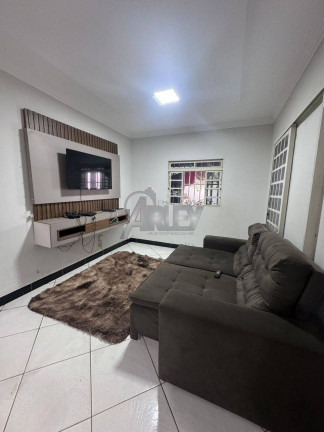 Imagem Casa com 3 Quartos à Venda, 200 m² em Independência - Montes Claros Imagem Casa com 3 Quartos à Venda, 200 m² em Independência - Montes Claros
