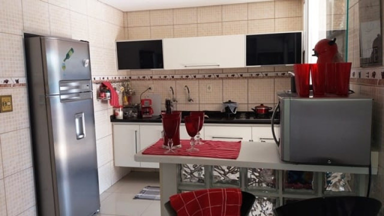 Imagem Sobrado com 3 Quartos à Venda, 150 m² em Santana - Pindamonhangaba