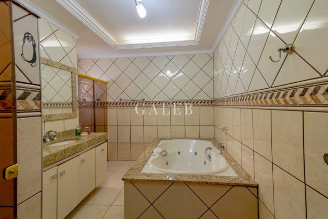 Imagem Casa com 4 Quartos à Venda, 214 m² em Atibaia Jardim - Atibaia