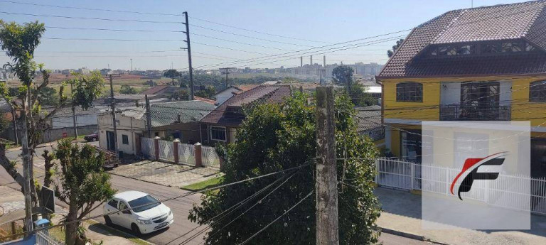 Imagem Sobrado com 4 Quartos à Venda, 330 m² em Capão Raso - Curitiba Imagem Sobrado com 4 Quartos à Venda, 330 m² em Capão Raso - Curitiba