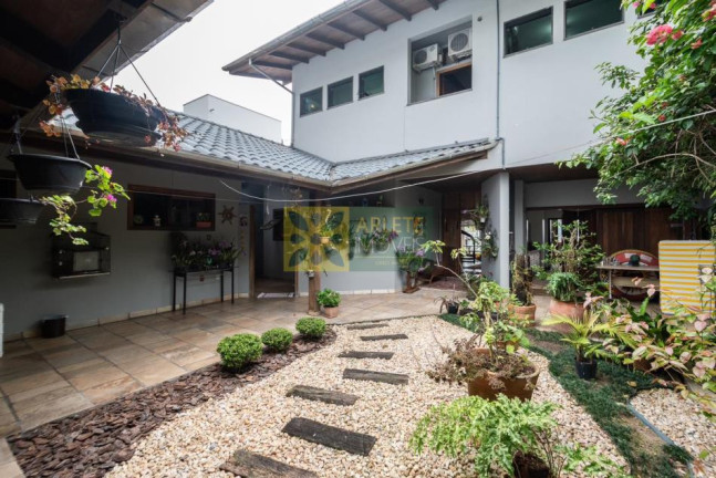 Imagem Casa com 3 Quartos à Venda, 293 m² em Centro - Porto Belo Imagem Casa com 3 Quartos à Venda, 293 m² em Centro - Porto Belo