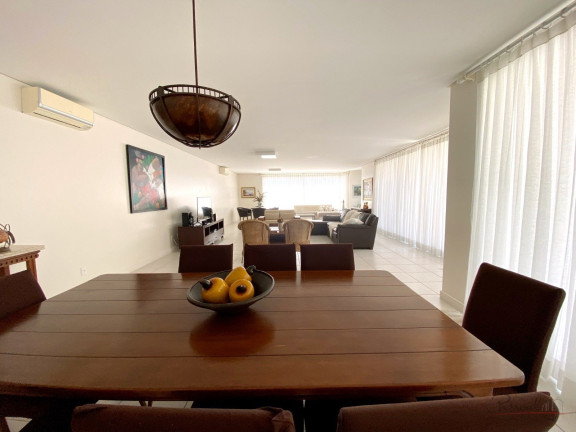 Imagem Casa com 4 Quartos à Venda, 620 m² em Jurerê - Florianópolis
