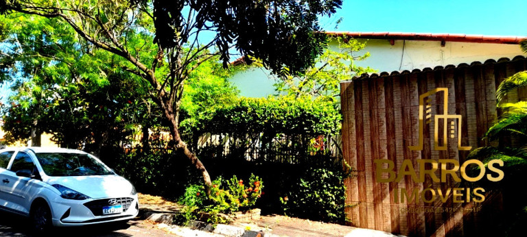 Imagem Casa com 4 Quartos à Venda, 240 m² em Engenho Velho Da Federação - Salvador Imagem Casa com 4 Quartos à Venda, 240 m² em Engenho Velho Da Federação - Salvador