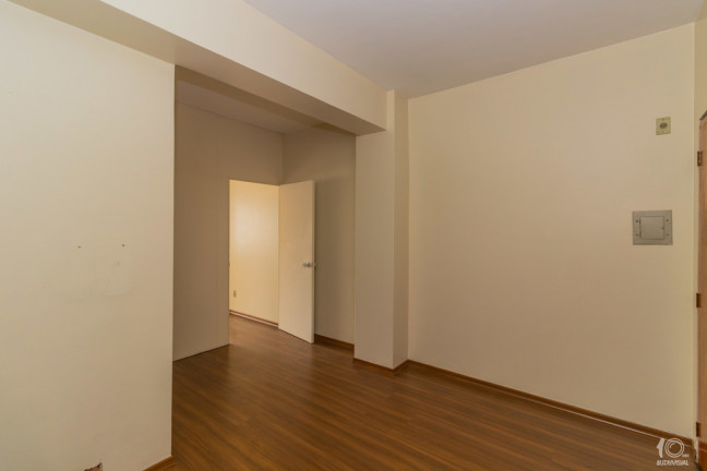 Imagem Sala Comercial à Venda, 39 m² em Independência - Porto Alegre Imagem Sala Comercial à Venda, 39 m² em Independência - Porto Alegre