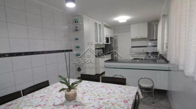 Imagem Sobrado com 4 Quartos à Venda, 283 m² em Penha De França - São Paulo Imagem Sobrado com 4 Quartos à Venda, 283 m² em Penha De França - São Paulo