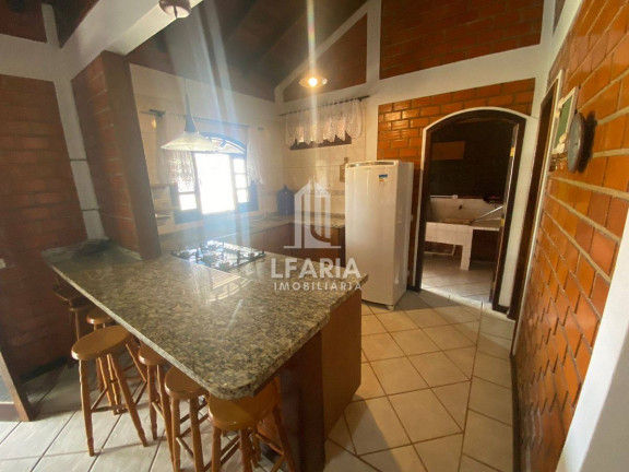 Imagem Casa com 2 Quartos à Venda, 129 m² em Cambiju - Itapoá