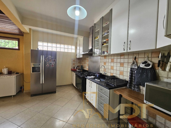 Imagem Casa com 4 Quartos à Venda, 145 m² em Santa Amélia - Belo Horizonte