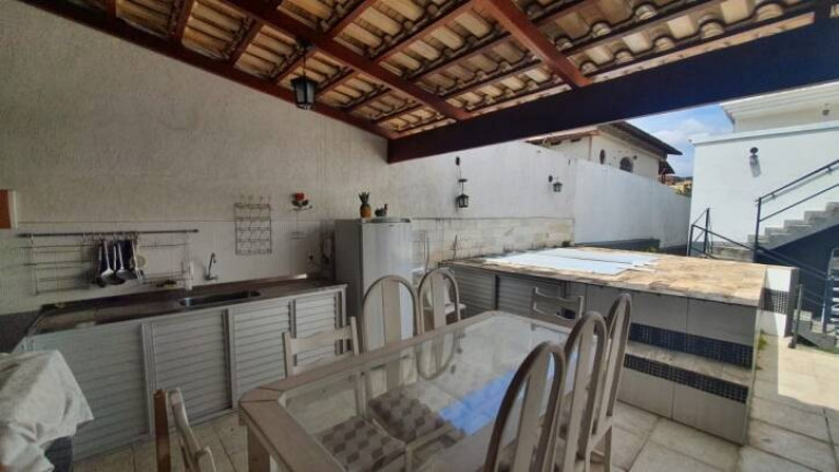 Imagem Casa com 4 Quartos à Venda, 357 m² em Santa Terezinha - Belo Horizonte Imagem Casa com 4 Quartos à Venda, 357 m² em Santa Terezinha - Belo Horizonte