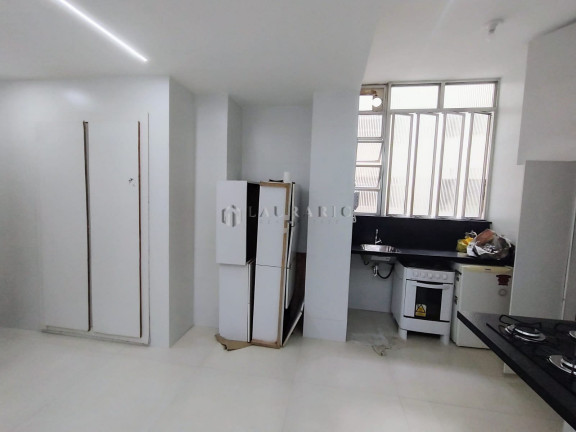 Imagem Apartamento com 3 Quartos à Venda, 128 m² em Copacabana - Rio De Janeiro