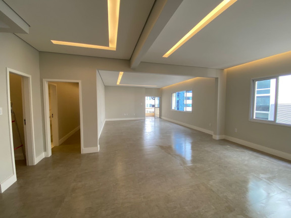 Imóvel com 3 Quartos à Venda, 200 m² em Cerqueira César - São Paulo