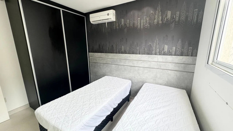 Imagem Apartamento com 3 Quartos à Venda, 140 m² em Meia Praia - Itapema