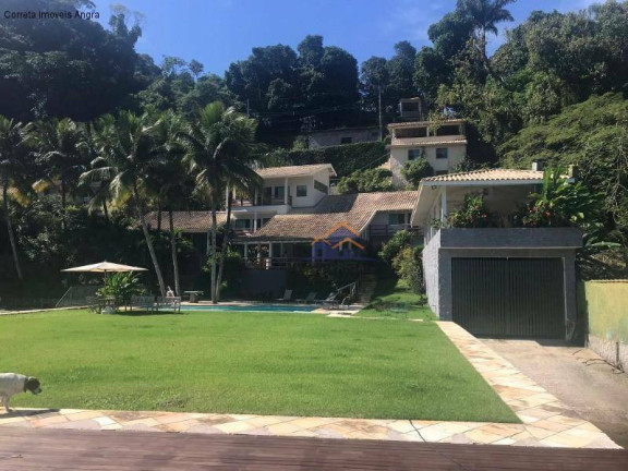 Casa com 8 Quartos para Temporada, 656 m² em Vila Velha - Angra Dos Reis