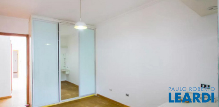 Imagem Sobrado com 4 Quartos à Venda, 350 m² em Bela Vista - Santo André Imagem Sobrado com 4 Quartos à Venda, 350 m² em Bela Vista - Santo André