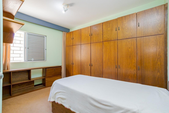 Imagem Casa com 4 Quartos à Venda, 252 m² em Seminário - Curitiba