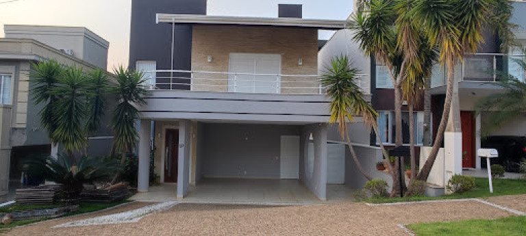 Casa com 4 Quartos para Alugar, 300 m² em Swiss Park - Campinas