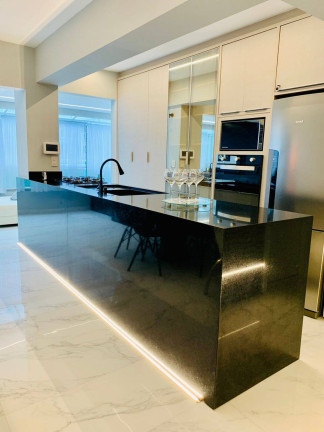 Imagem Apartamento com 3 Quartos para Temporada, 100 m² em Jurerê Internacional - Florianópolis