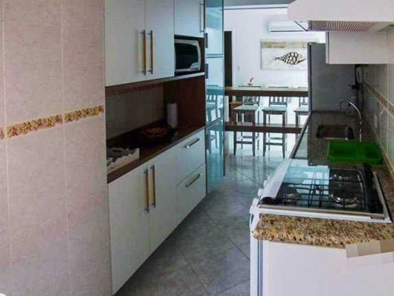 Imagem Cobertura com 3 Quartos à Venda, 220 m² em Enseada - Guarujá