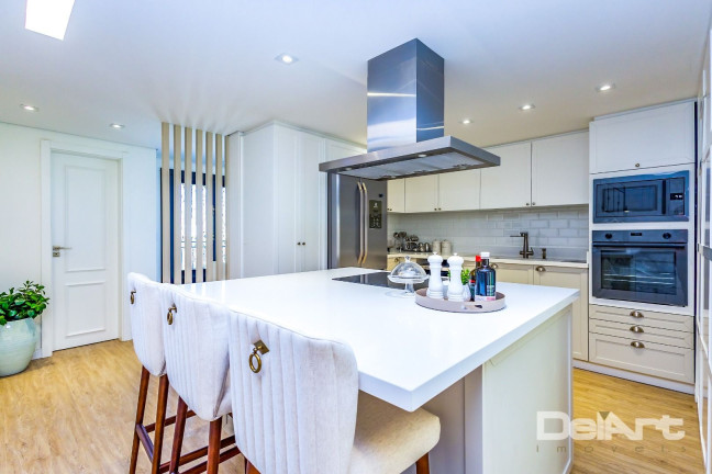 Imagem Casa com 2 Quartos à Venda, 233 m² em Santa Cândida - Curitiba
