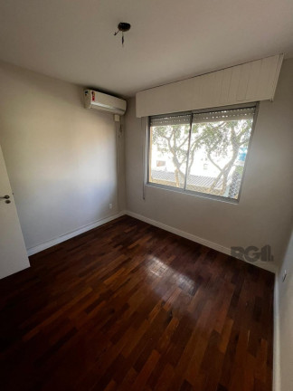 Imagem Apartamento com 3 Quartos à Venda, 120 m² em Petrópolis - Porto Alegre Imagem Apartamento com 3 Quartos à Venda, 120 m² em Petrópolis - Porto Alegre