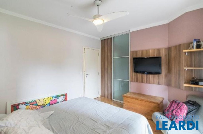 Imagem Casa de Condomínio com 4 Quartos à Venda, 255 m² em Vila Floresta - Santo André Imagem Casa de Condomínio com 4 Quartos à Venda, 255 m² em Vila Floresta - Santo André