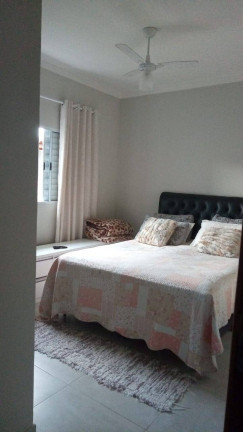 Imagem Casa com 4 Quartos à Venda, 900 m² em Jardim Carolina - Ubatuba Imagem Casa com 4 Quartos à Venda, 900 m² em Jardim Carolina - Ubatuba
