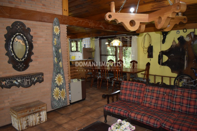 Imagem Casa com 2 Quartos à Venda, 112 m² em Região De Capivari - Campos Do Jordão Imagem Casa com 2 Quartos à Venda, 112 m² em Região De Capivari - Campos Do Jordão