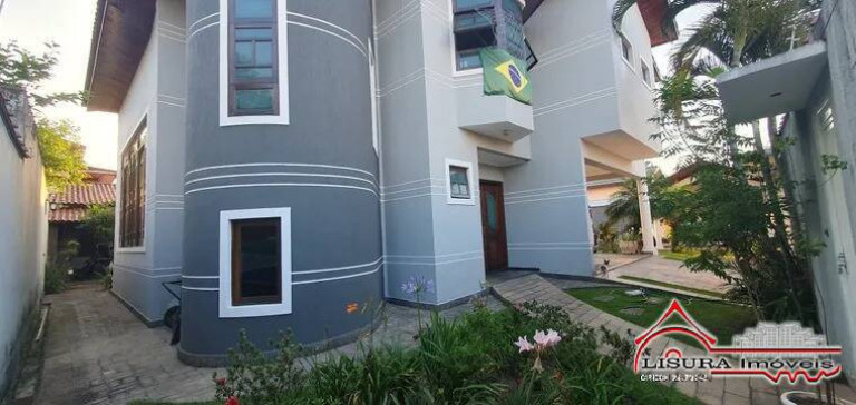 Imagem Casa com 4 Quartos à Venda, 425 m² em Jardim Santa Maria - Jacareí Imagem Casa com 4 Quartos à Venda, 425 m² em Jardim Santa Maria - Jacareí